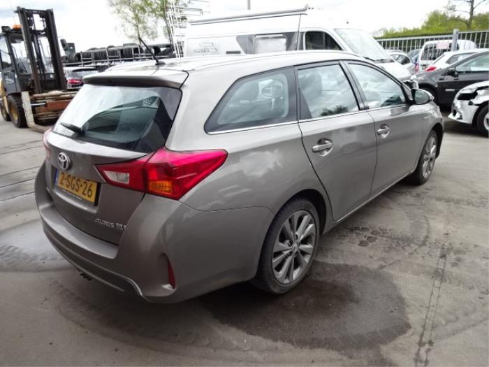 Toyota Auris Touring Sports 1.8 16V Hybrid Salvage vehicle (2013, Brown)