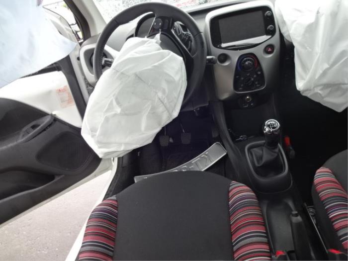 Citroen C1 1.0 Vti 68 12V Épave (2016, Blanc)