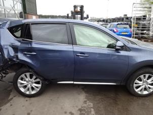 Toyota RAV4 2.0 16V VVT-i 4x4 Épave (2013, Bleu)