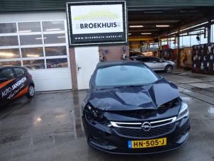 Opel Astra K 1.6 CDTI 110 16V Épave (2016, Noir)