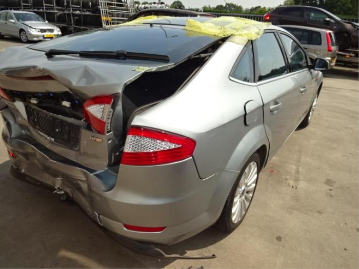 Ford Mondeo IV 2.0 TDCi 140 16V Épave (2010, Gris)