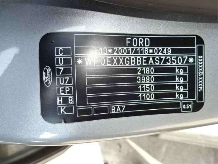 Ford Mondeo IV 2.0 TDCi 140 16V Épave (2010, Gris)