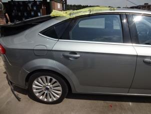 Ford Mondeo IV 2.0 TDCi 140 16V Épave (2010, Gris)