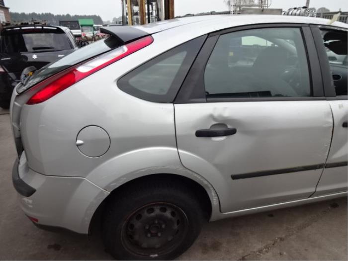 Ford Focus Ii 1 4 16v Schrott Baujahr 2006 Farbe Grau