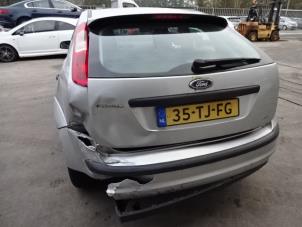 Ford Focus 2 1.4 16V Épave (2006, Gris)