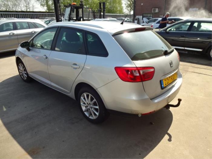 Seat Ibiza ST 1.2 TDI Ecomotive Épave (2012, Gris)