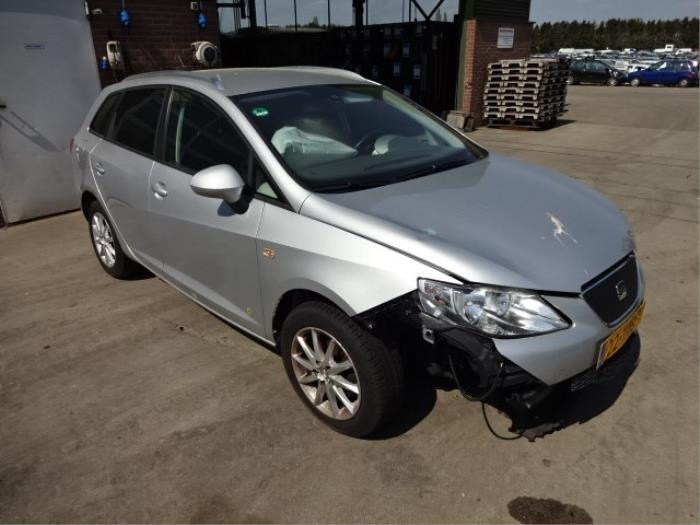 Seat Ibiza ST 1.2 TDI Ecomotive Épave (2012, Gris)