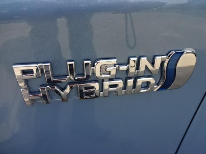 Toyota Prius 1.8 16V Plug-in Épave (2012, Bleu)
