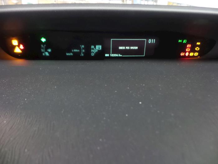 Toyota Prius 1.8 16V Plug-in Vehículo de desguace (2012, Azul)