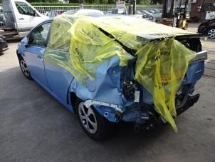 Toyota Prius 1.8 16V Plug-in Épave (2012, Bleu)