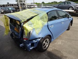 Toyota Prius 1.8 16V Plug-in Épave (2012, Bleu)