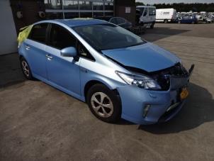 Toyota Prius 1.8 16V Plug-in Épave (2012, Bleu)