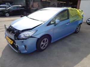 Toyota Prius 1.8 16V Plug-in Épave (2012, Bleu)