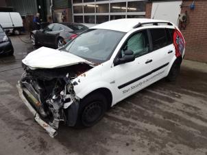Renault Megane II Grandtour 1.5 dCi 85 Épave (2006, Blanc)