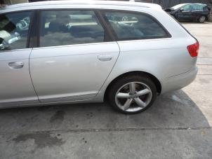 Audi A6 Avant Quattro 3.0 TDI V6 24V Samochód złomowany (2008, Szary)