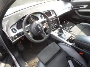 Audi A6 Avant Quattro 3.0 TDI V6 24V Samochód złomowany (2008, Szary)