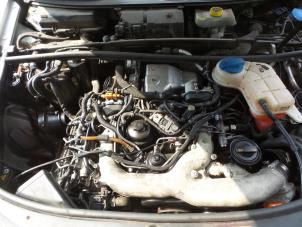 Audi A6 Avant Quattro 3.0 TDI V6 24V Samochód złomowany (2008, Szary)