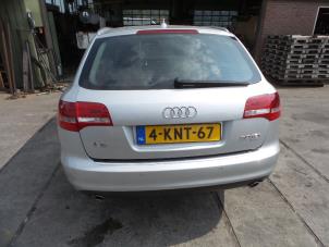 Audi A6 Avant Quattro 3.0 TDI V6 24V Samochód złomowany (2008, Szary)