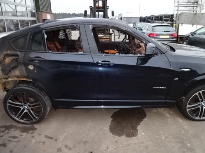 BMW X4 xDrive30d 24V Salvage vehicle (2015, Black)