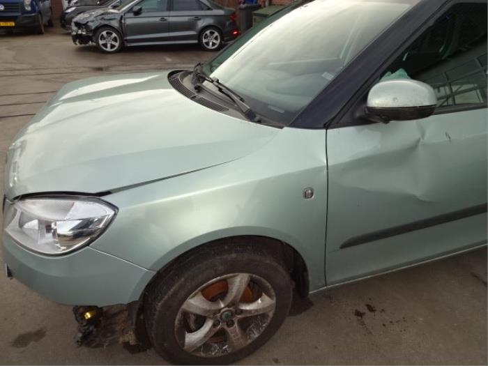 Skoda Fabia II Combi 1.2 TSI Épave (2011, Vert)