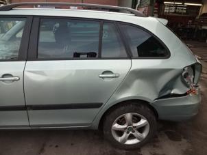 Skoda Fabia II Combi 1.2 TSI Épave (2011, Vert)