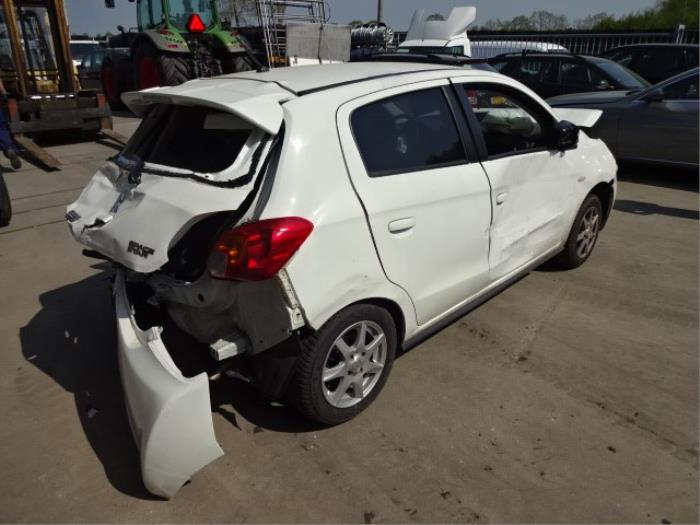 Mitsubishi Space Star 1.0 12V Épave (2016, Blanc)