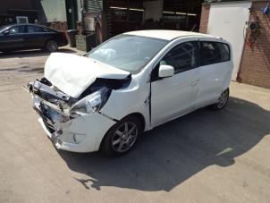 Mitsubishi Space Star 1.0 12V Épave (2016, Blanc)
