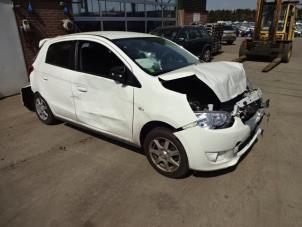Mitsubishi Space Star 1.0 12V Épave (2016, Blanc)