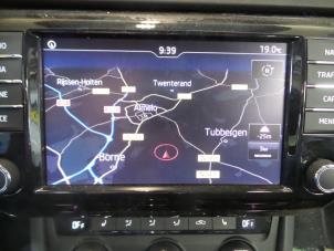 Skoda Superb 1.6 TDI Épave (2016, Gris)
