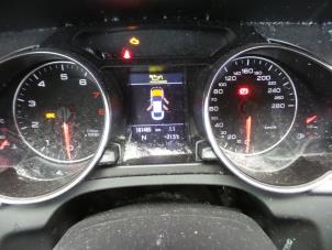 Audi A5 Sportback 2.0 TFSI 16V Quattro Épave (2010, Gris)