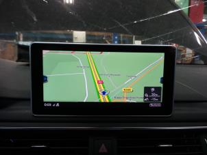 Audi A4 2.0 T MHEV 16V Samochód złomowany (2018, Czarny)