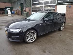 Audi A4 2.0 T MHEV 16V Samochód złomowany (2018, Czarny)