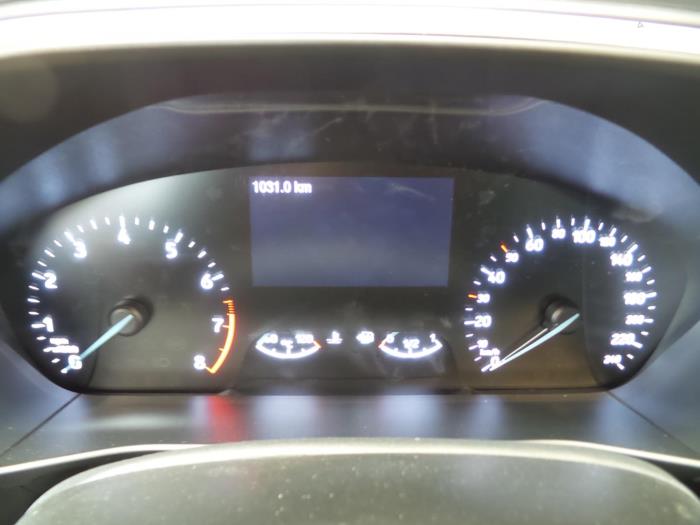 Ford Focus 4 1.0 Ti-VCT EcoBoost 12V 100 Épave (2019, Gris)