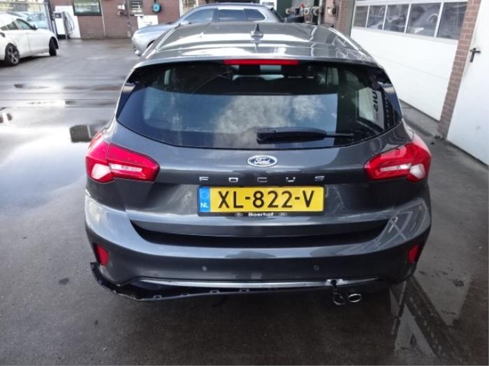 Ford Focus 4 1.0 Ti-VCT EcoBoost 12V 100 Épave (2019, Gris)