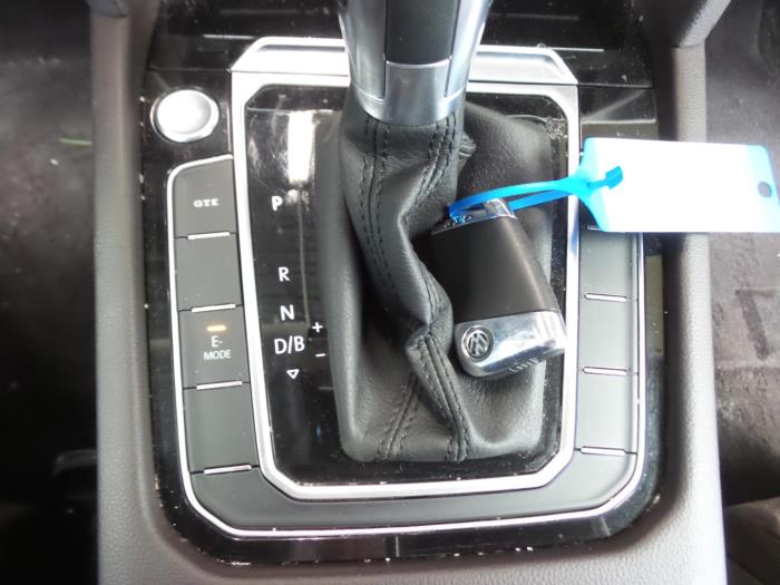 Volkswagen Passat 1.4 TSI GTE 16V Vehículo de desguace (2016, Gris)