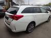 Toyota Auris Touring Sports 1.8 16V Hybrid Épave (2013, Blanc)