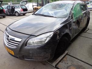 Opel Insignia Sports Tourer 2.0 CDTI 16V 110 Ecotec Samochód złomowany (2009, Szary)