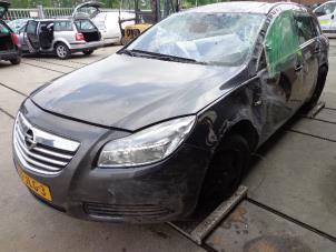Opel Insignia Sports Tourer 2.0 CDTI 16V 110 Ecotec Samochód złomowany (2009, Szary)