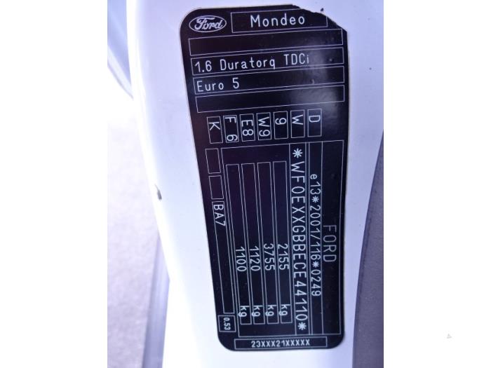 Ford Mondeo IV 1.6 TDCi 16V Épave (2012, Blanc)