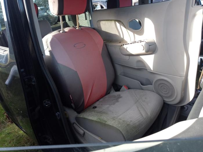 Nissan Cube 1.6 16V Épave (2011, Noir)
