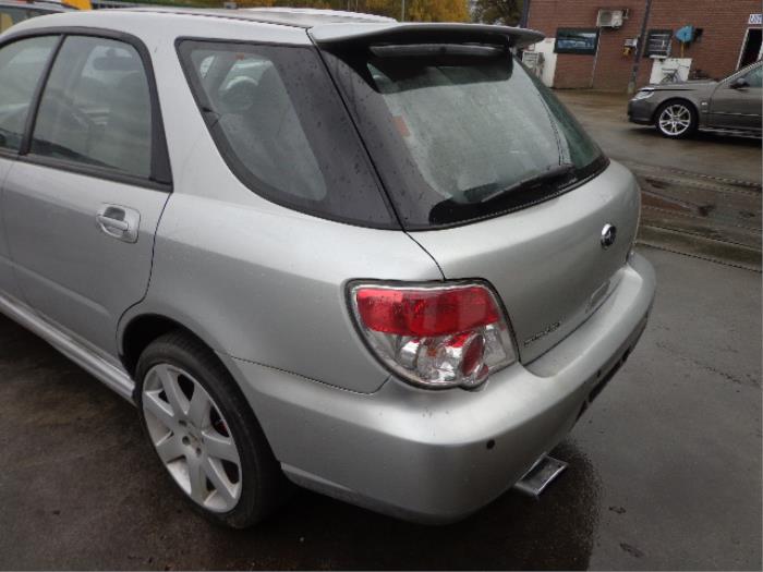 Subaru Impreza 01- Épave (2007, Gris)