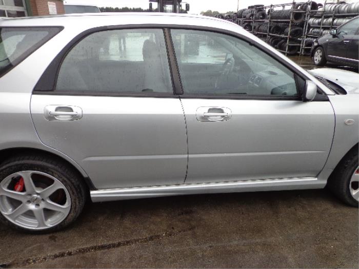 Subaru Impreza 01- Épave (2007, Gris)