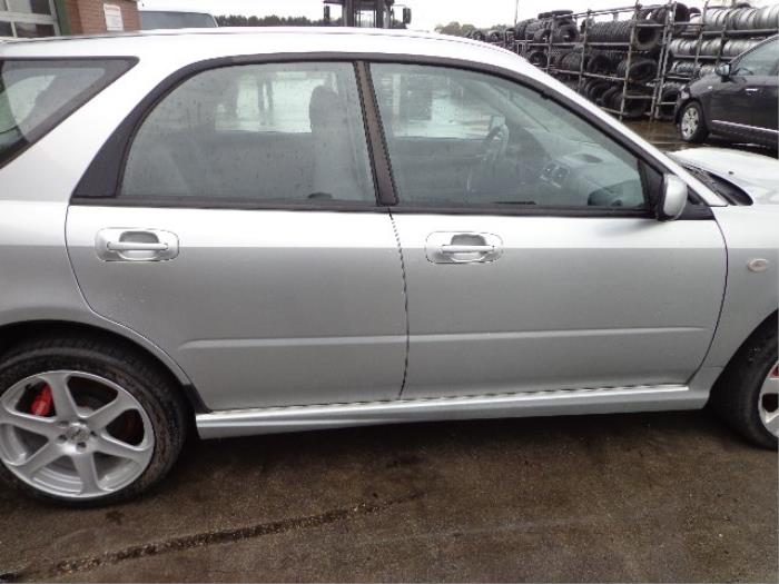 Subaru Impreza 01- Épave (2007, Gris)