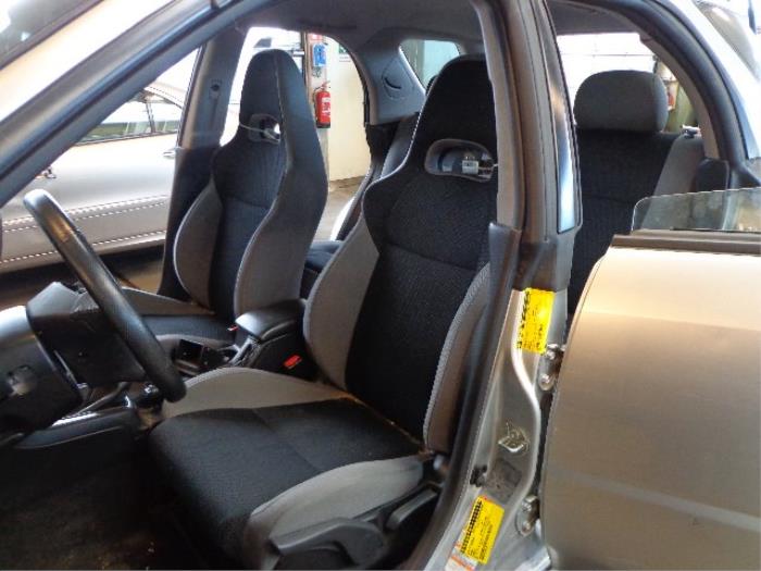 Subaru Impreza 01- Épave (2007, Gris)
