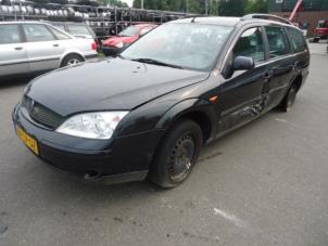 Ford Mondeo III Wagon 1.8 16V Épave (2003, Noir)