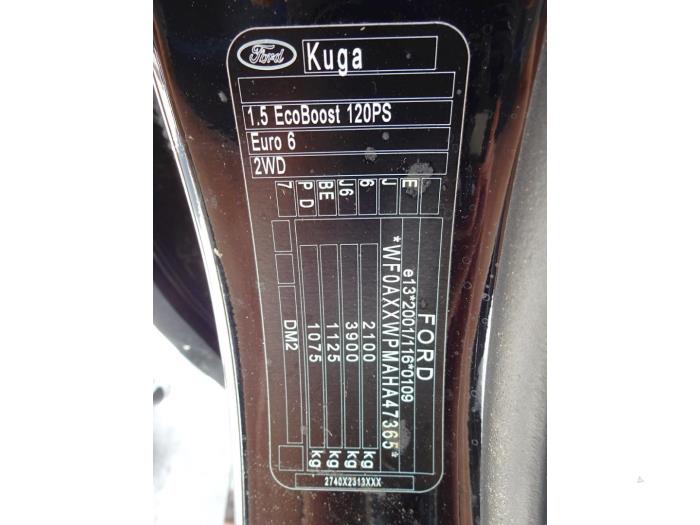 Ford Kuga II 1.5 EcoBoost 16V 120 Épave (2018, Noir)