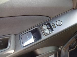 Lancia Musa 1.3 JTD Multijet 95 Samochód złomowany (2012, Czarny)