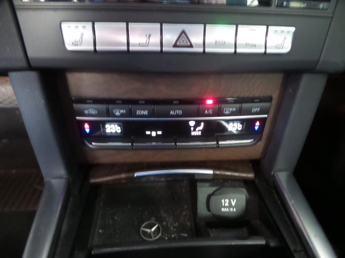 Mercedes E Estate E-200 CDI 16V BlueEfficiency,BlueTEC Épave (2013, Gris)