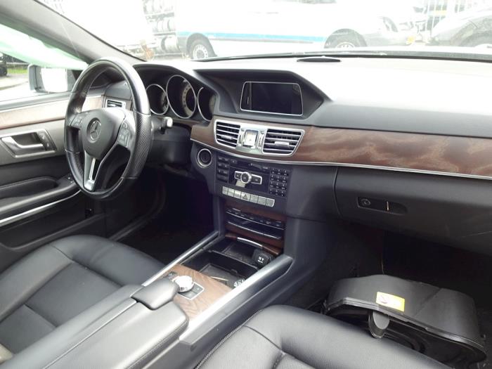Mercedes E Estate E-200 CDI 16V BlueEfficiency,BlueTEC Épave (2013, Gris)