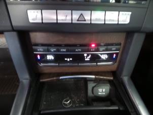 Mercedes E Estate E-200 CDI 16V BlueEfficiency,BlueTEC Épave (2013, Gris)